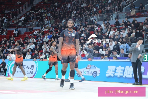 山东男篮饱受旅途疲劳困扰，客场表现或将大打折扣